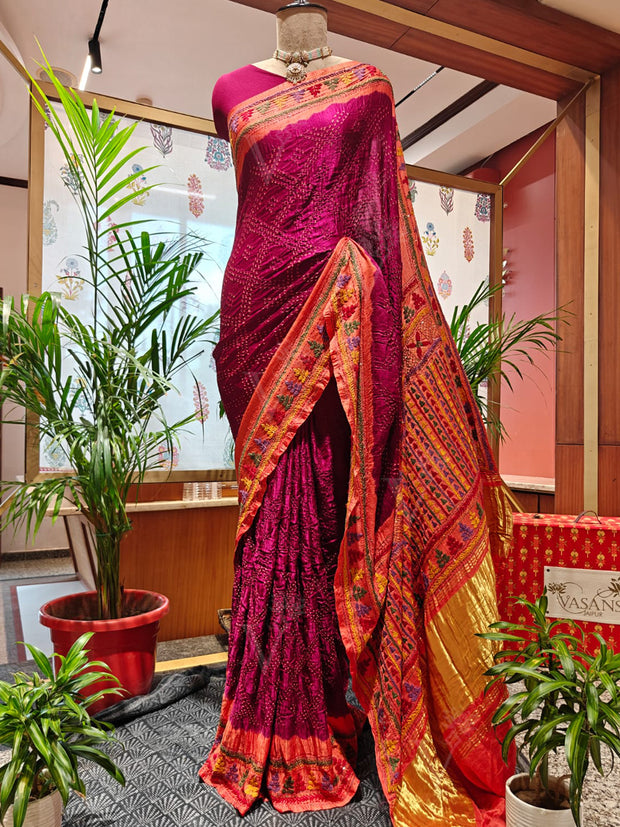 Wine Bandhani Saree with Katha Work on Pallu – Gajji Silk, Handmade Tie & Dye (Handloom)