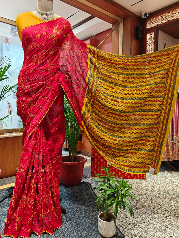 Red Bandhani Saree with Katha Work – Gajji Silk, Handmade Tie & Dye (Handloom)