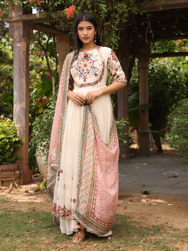 _label_New, DD35, MTO, RK, Off-White, Silk, Emrboidered ,Kurta ,Palazzo Set, suit set , kurta set