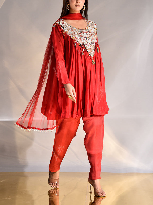 Red Wrinkle Crepe Embroidered Suit Set