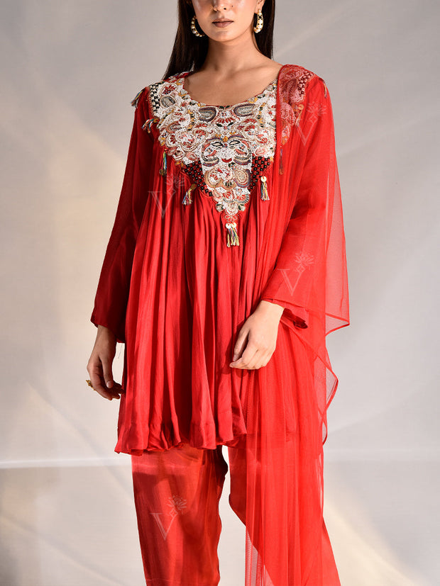 Red Wrinkle Crepe Embroidered Suit Set