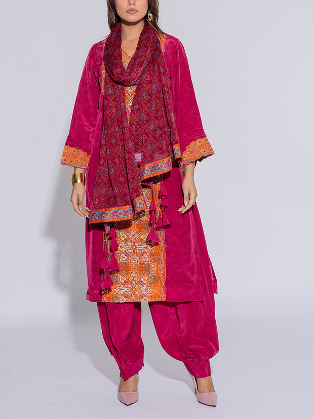 Pink Crepe Printed Suit Set